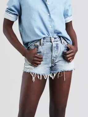 Levi's 501 Women's Shorts Size 26 Waveline Medium Wash Mid Rise Button Fly